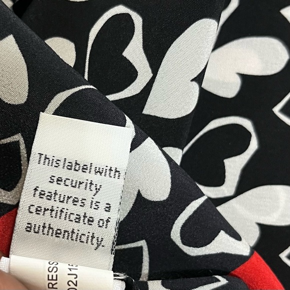 Diane von Furstenberg short sleeve Silk Blouse - Picture 8 of 11